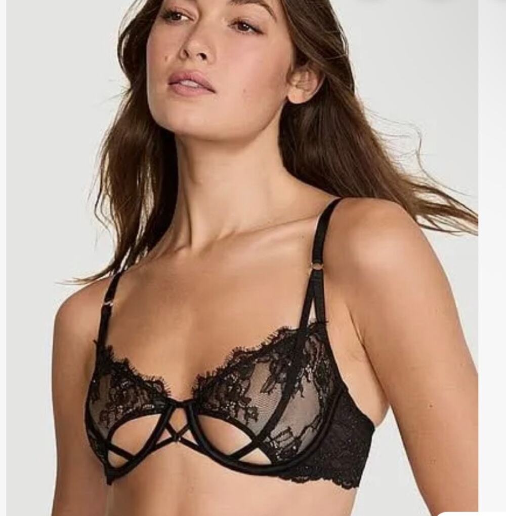 New Victoria’s Secret very sexy rose lace shimmer balconette bra 32DD